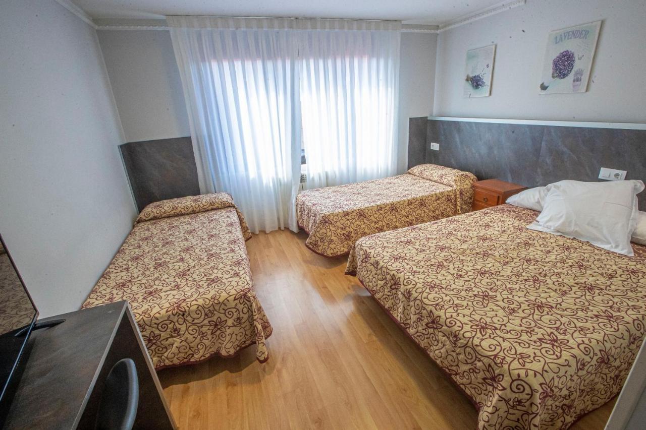 Hostal Vitorina Soria Exterior foto