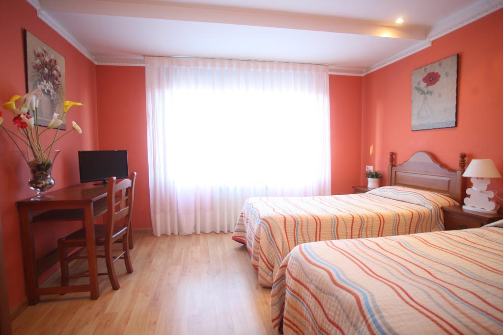 Hostal Vitorina Soria Exterior foto