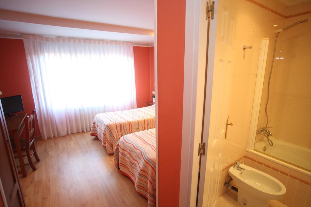 Hostal Vitorina Soria Exterior foto