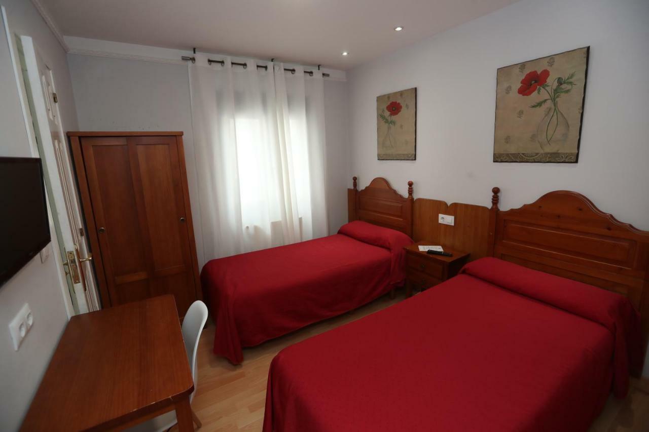 Hostal Vitorina Soria Exterior foto