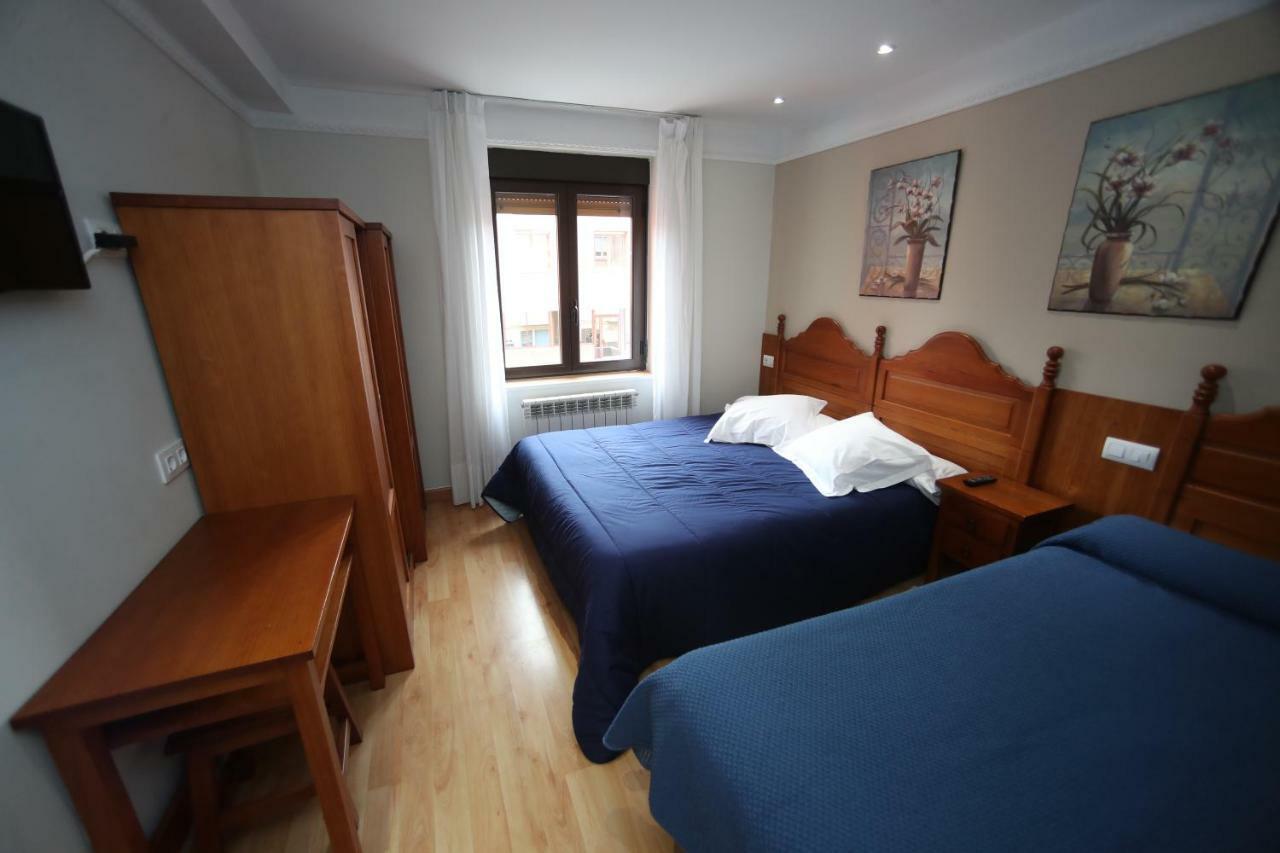 Hostal Vitorina Soria Exterior foto